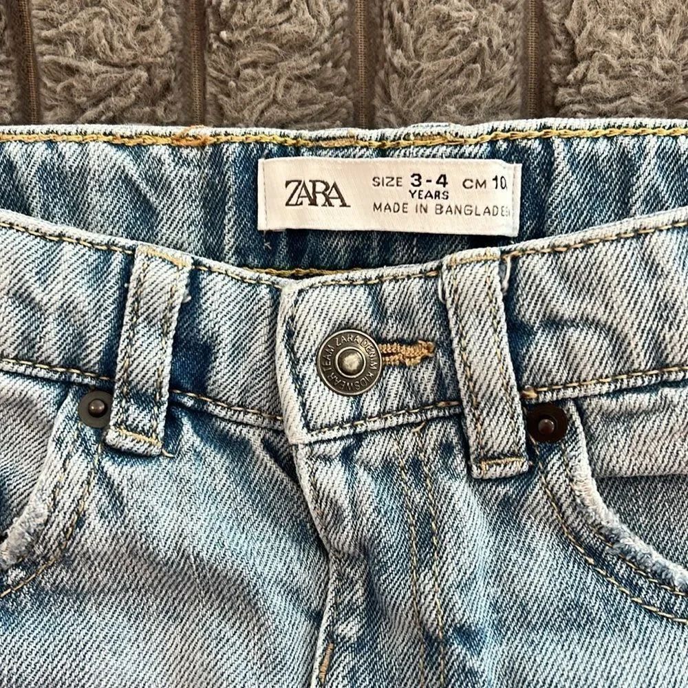 Zara jeans  - Picture 2 of 7